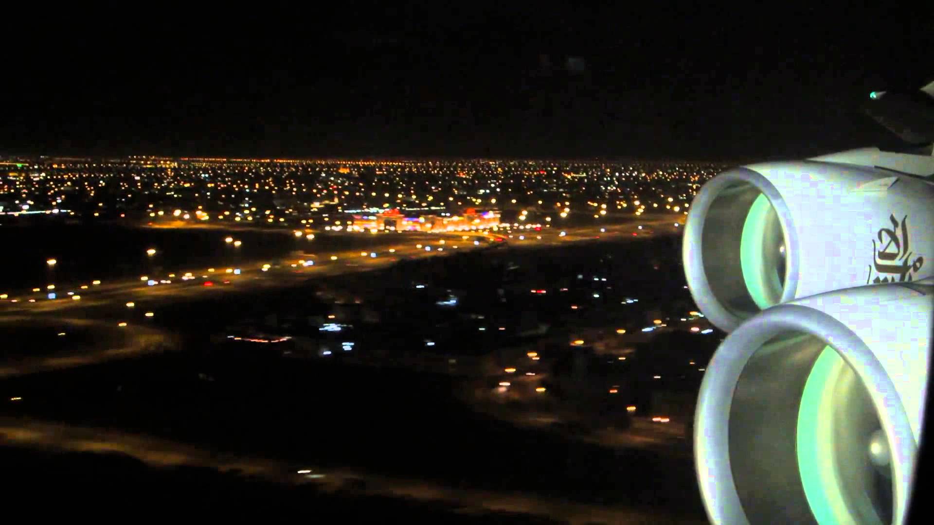 Fly Emirates Dubai Landing